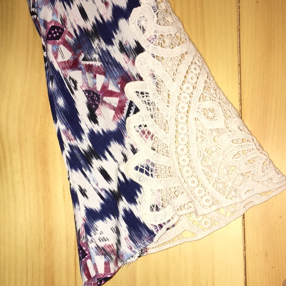 Cute Romper! Bell sleeve with crochet details. - Picture 3 of 4